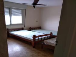 #1369 - Apartamento para Locação em Santos - SP