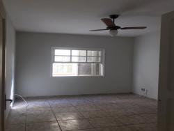 #1583 - Apartamento para Locação em Santos - SP