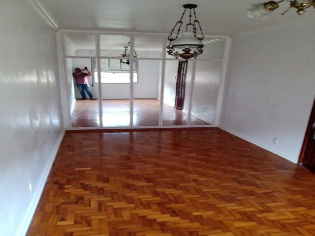 Apartamento para Venda em Santos - 2