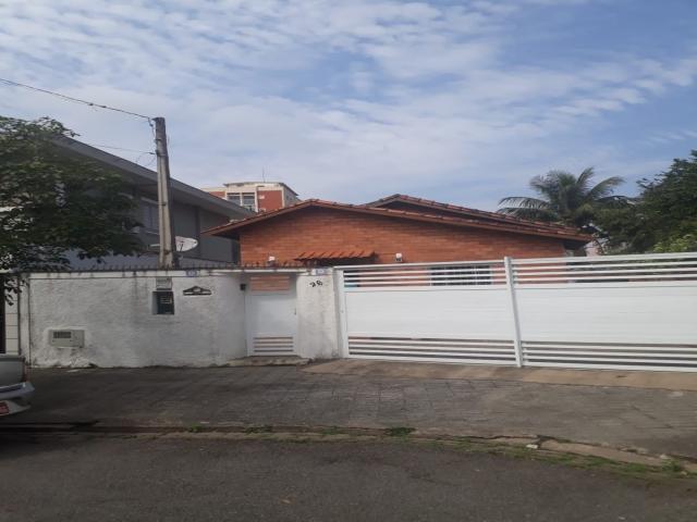#1615 - Casa para Venda em Santos - SP