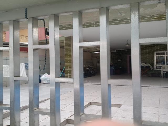 #1650 - Casa para Venda em Santos - SP - 2