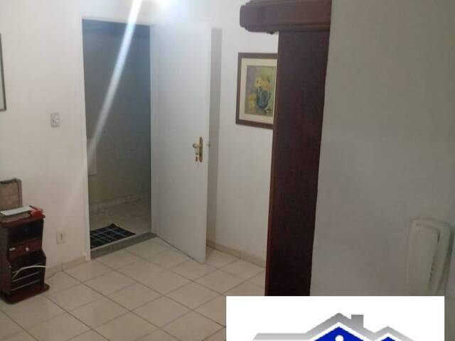 #1665 - Apartamento para Locação em Santos - SP