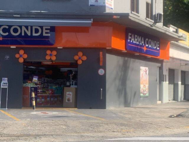  em  - 